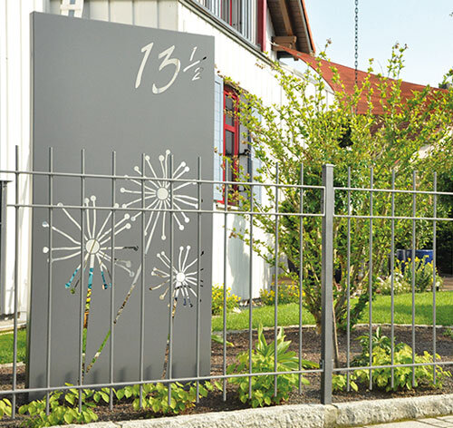 PARAS Sichtschutzwand Motiv Pusteblume mit Hausnummer RAL 7036
